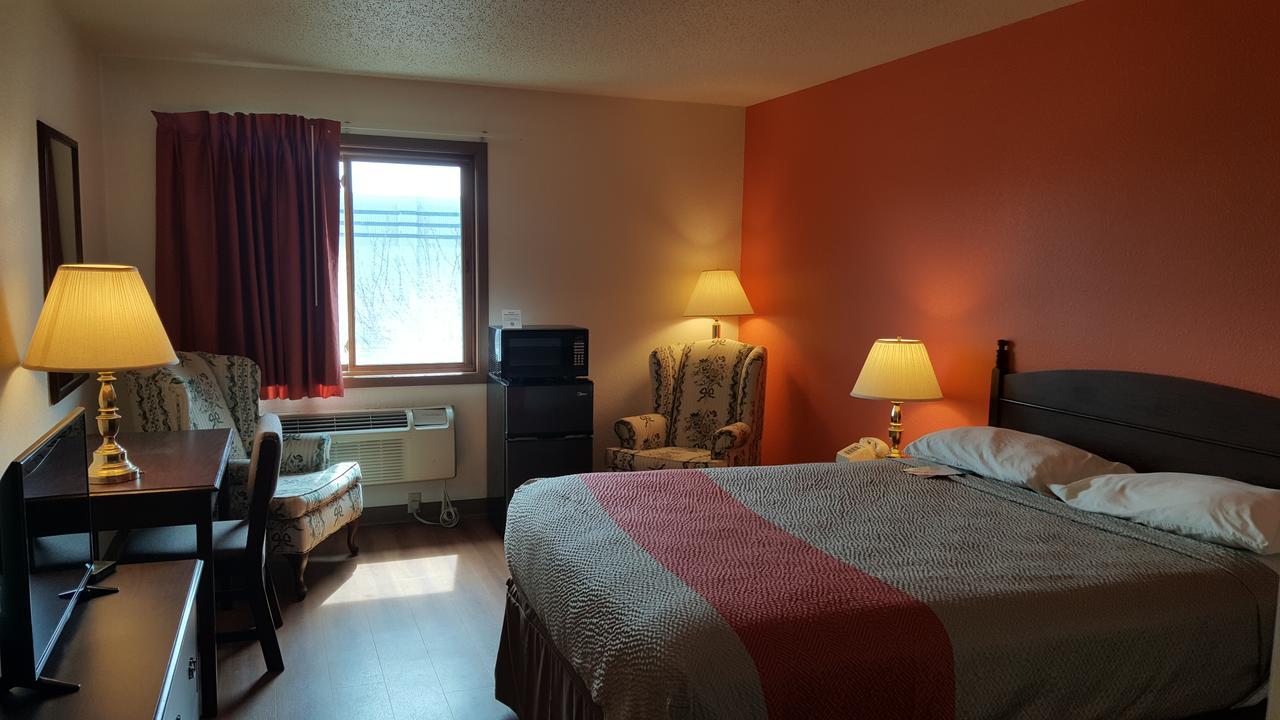 Motel 6-Saukville, Wi Exterior photo